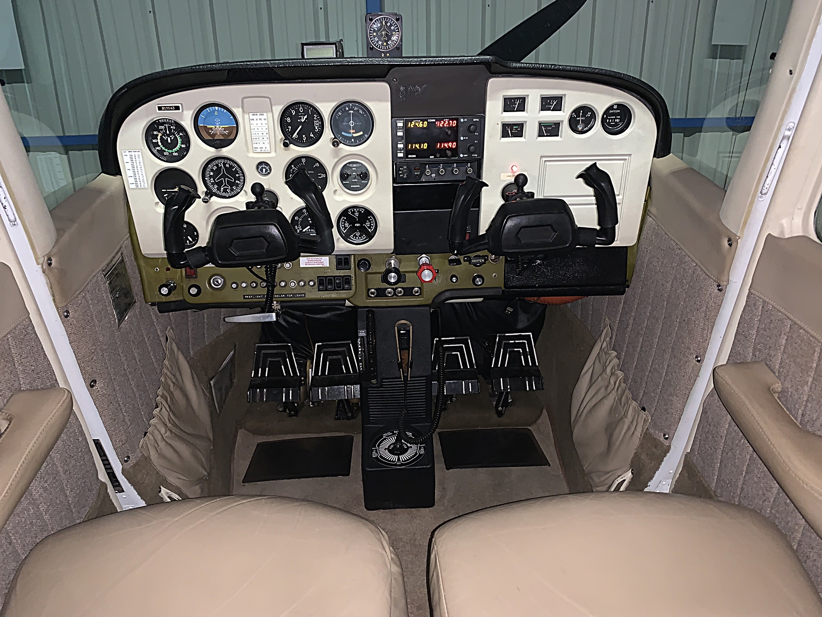1974 Cessna 172 Skyhawk - Image 8
