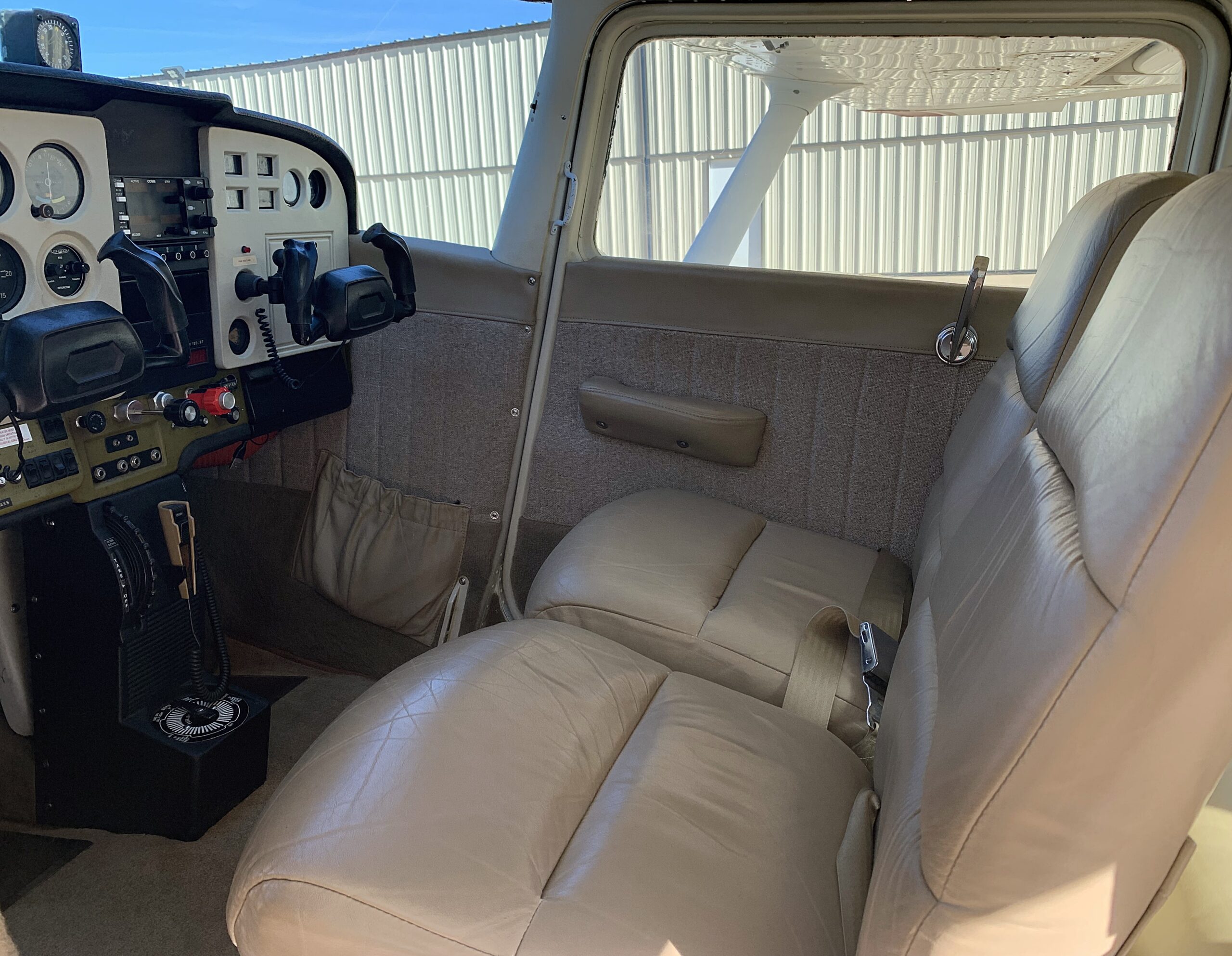 1974 Cessna 172 Skyhawk - Image 14