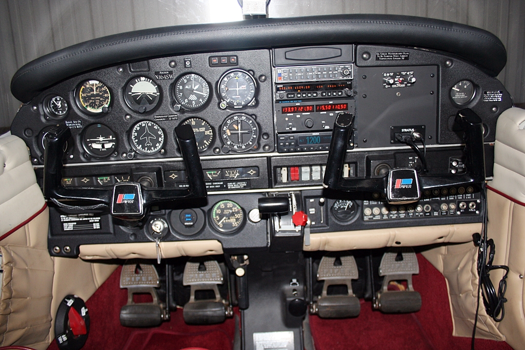 1976 Piper Archer II - Image 10