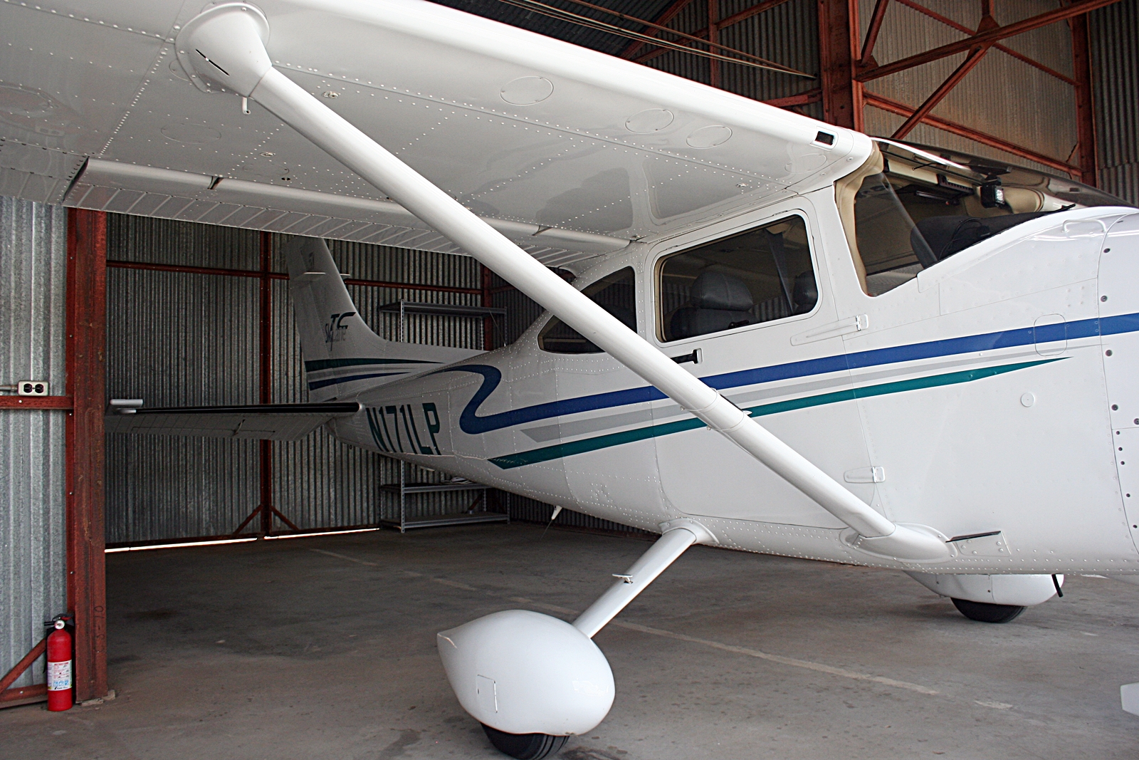 2002 Cessna Turbo Skylane T182T - Image 6