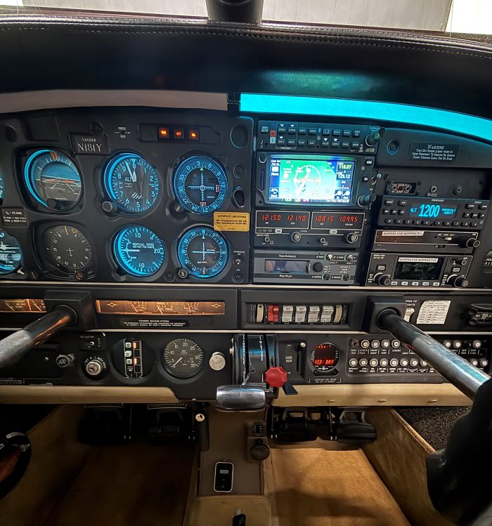 1985 Piper Archer - Image 7