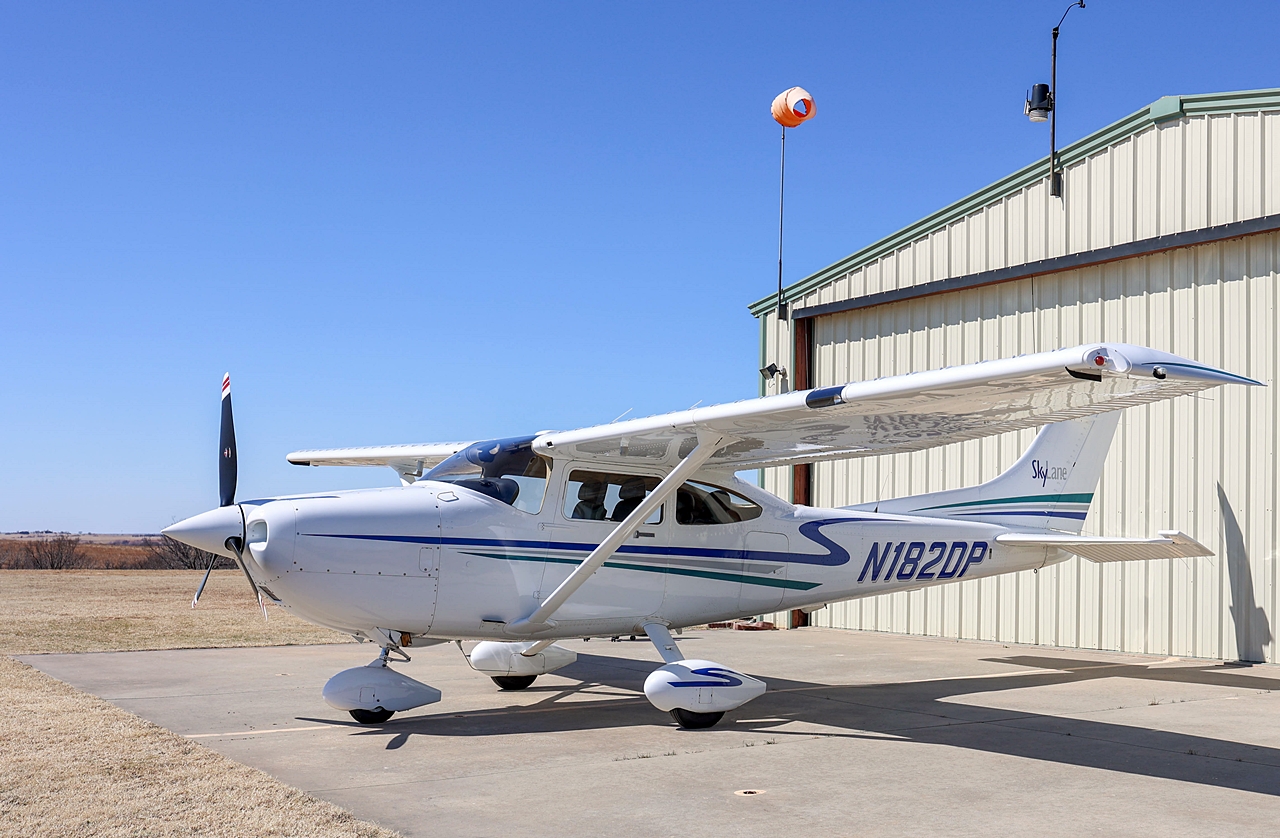 2002 Cessna 182T Skylane - Image 3