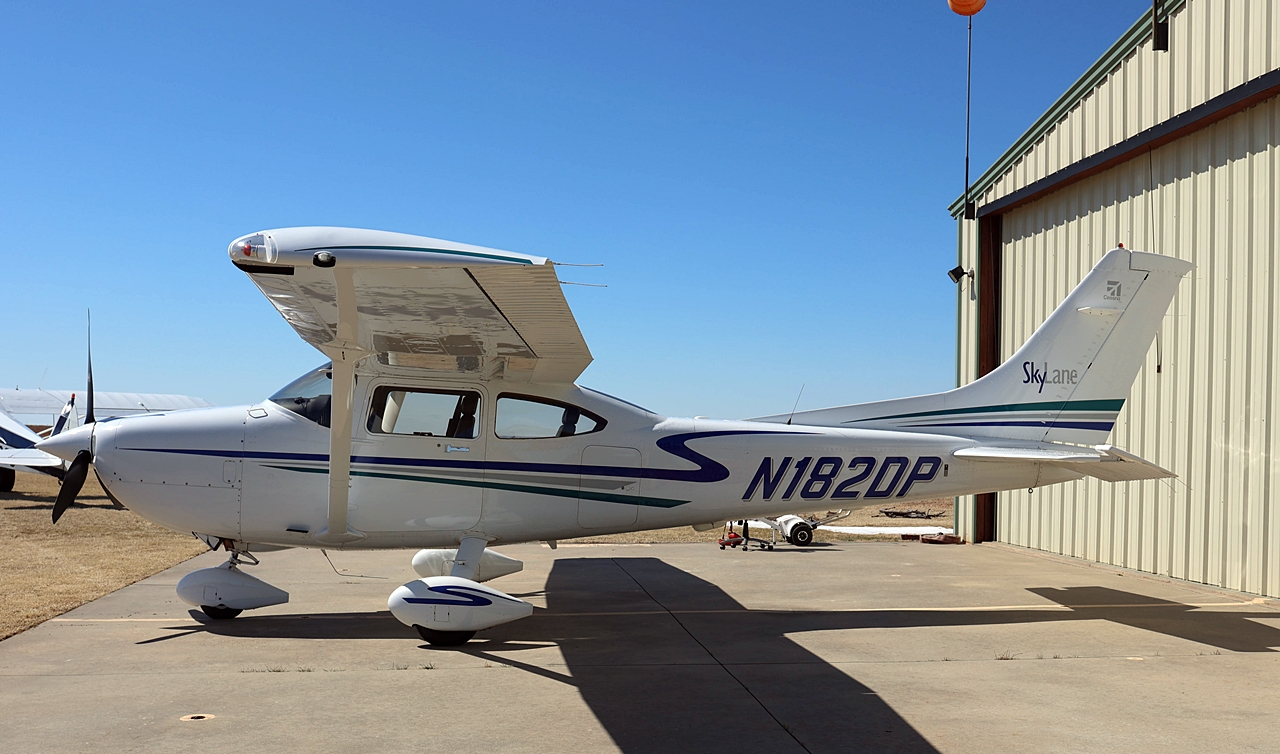 2002 Cessna 182T Skylane - Image 4