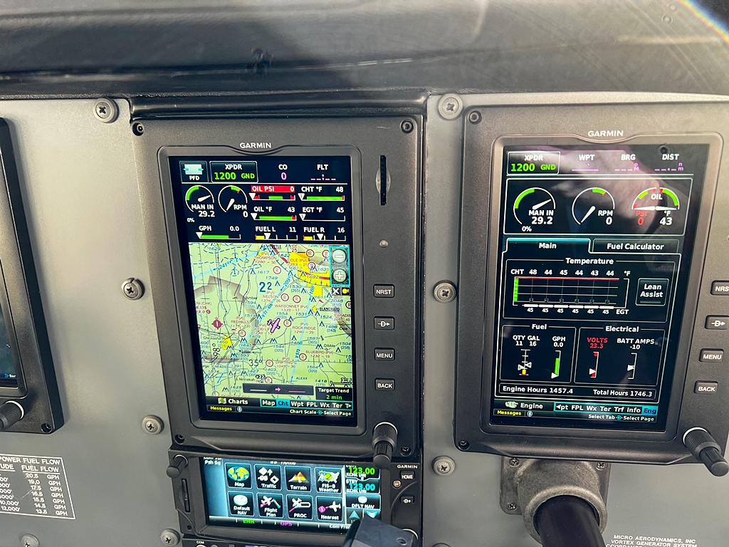 2002 Cessna 182T Skylane - Image 12