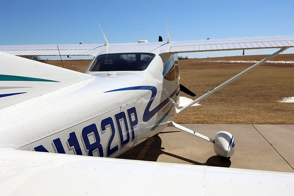 2002 Cessna 182T Skylane - Image 7
