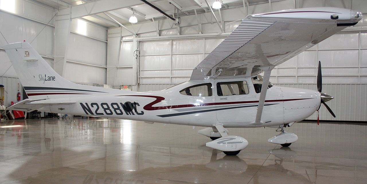 2002 Cessna 182T Skylane - Image 2