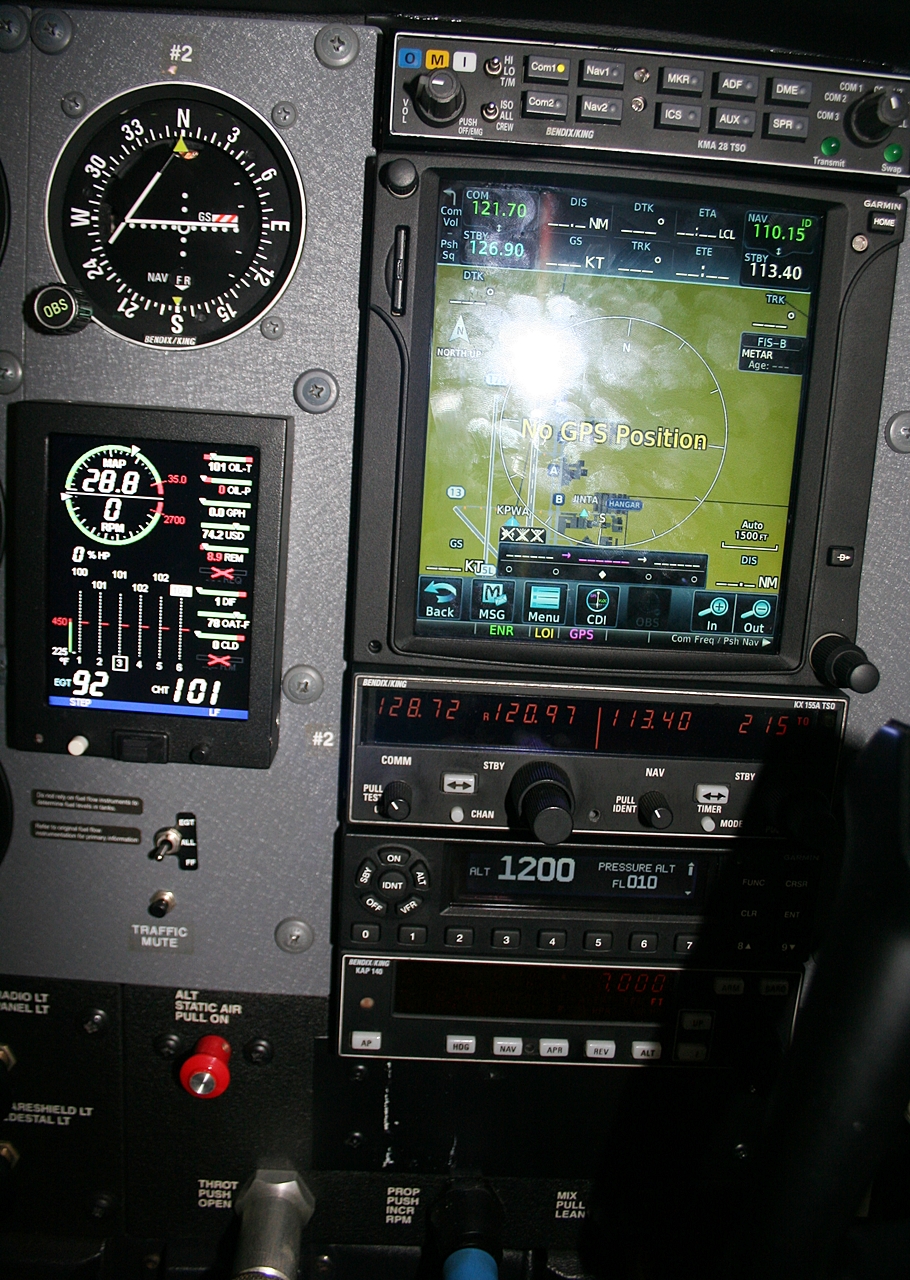 2002 Cessna 182T Skylane - Image 12