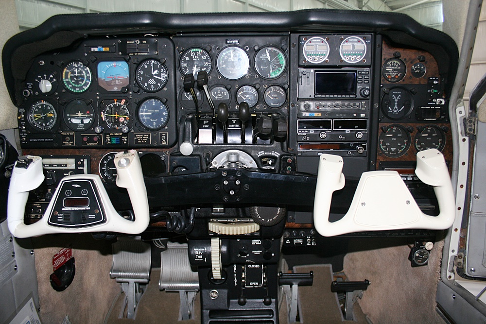 1974 Beechcraft B55 Baron - Image 4