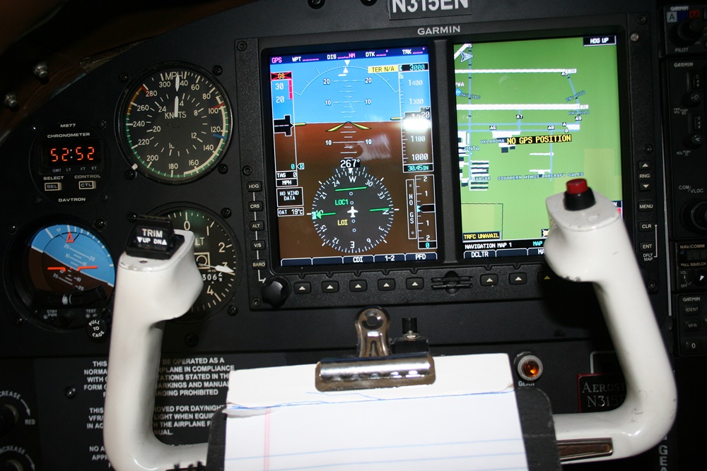 1977 Aerostar 601P - Image 5