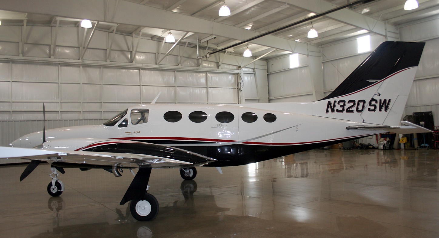 1980 Cessna 414A N320SW - Image 11