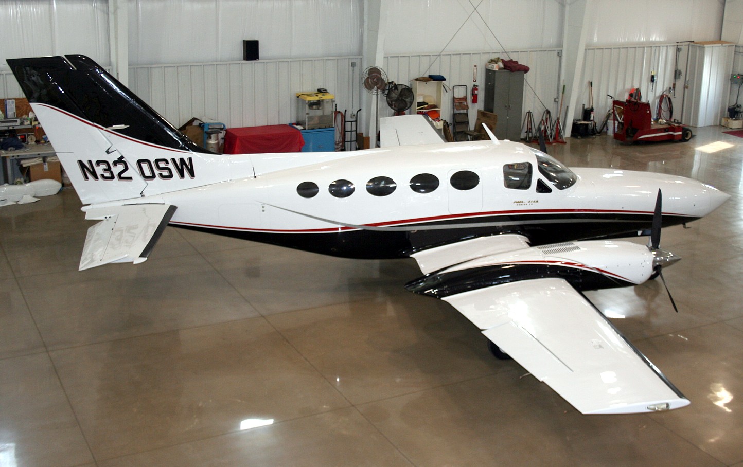 1980 Cessna 414A N320SW - Image 12