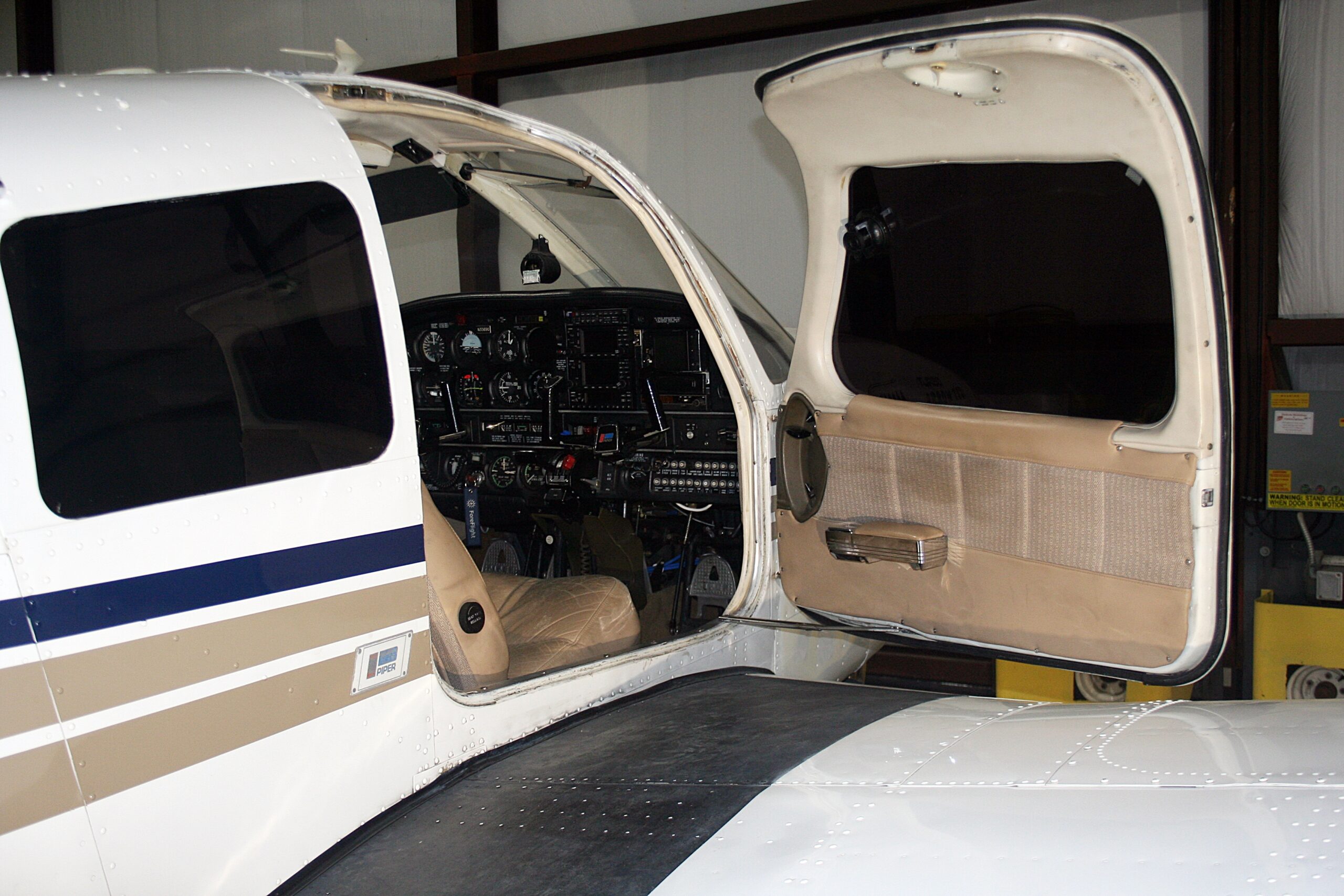1977 Piper Turbo Arrow III - Image 8