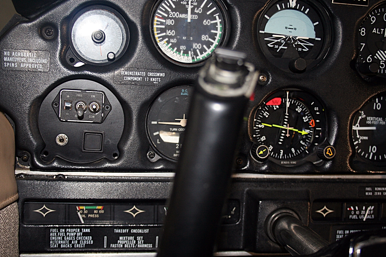 1977 Piper Turbo Arrow III - Image 10