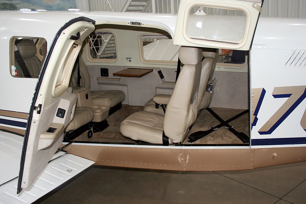 2007 Piper Turbo Saratoga - Image 6