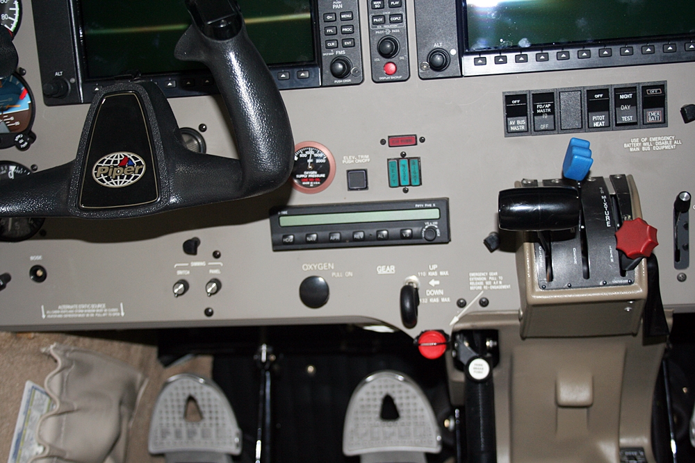 2007 Piper Turbo Saratoga - Image 13