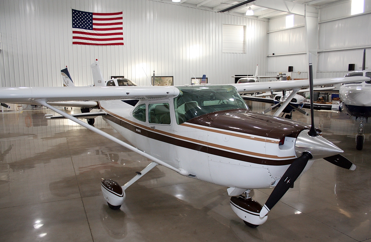 1981 Cessna Turbo 182 Skylane - Image 2