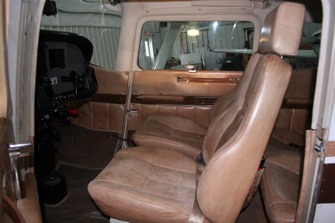 1981 Cessna Turbo 182 Skylane - Image 10