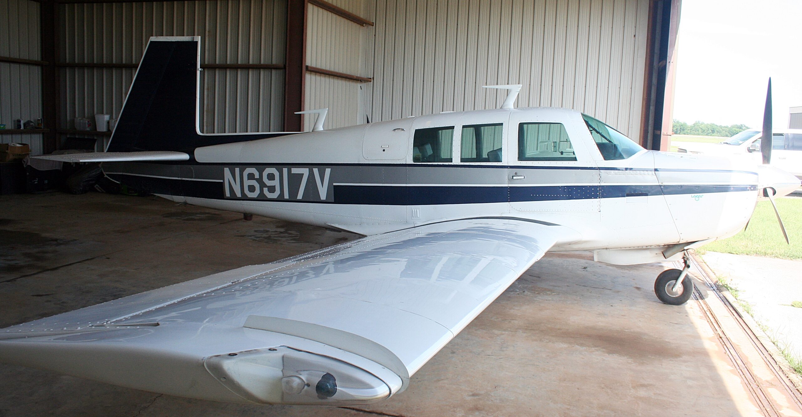 1975 Mooney M20F - Image 2