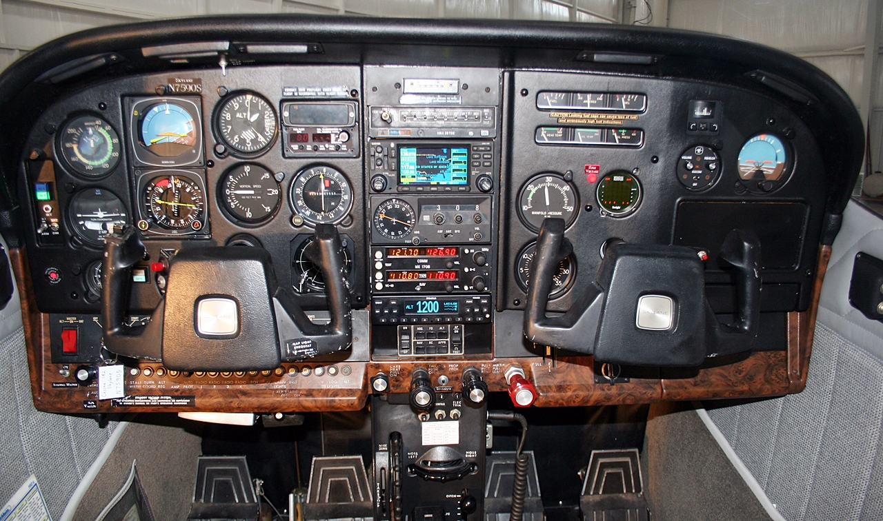 1977 Cessna 182 Skylane - Image 4
