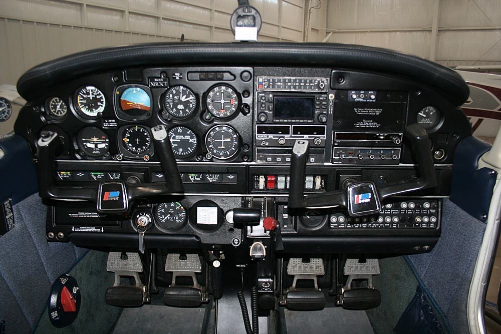 1985 Piper Archer II - Image 5