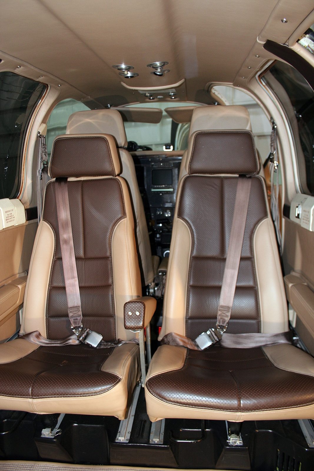 1992 Beechcraft A-36 Bonanza - Image 8