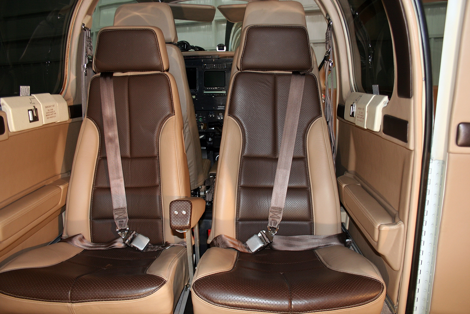 1992 Beechcraft A-36 Bonanza - Image 9