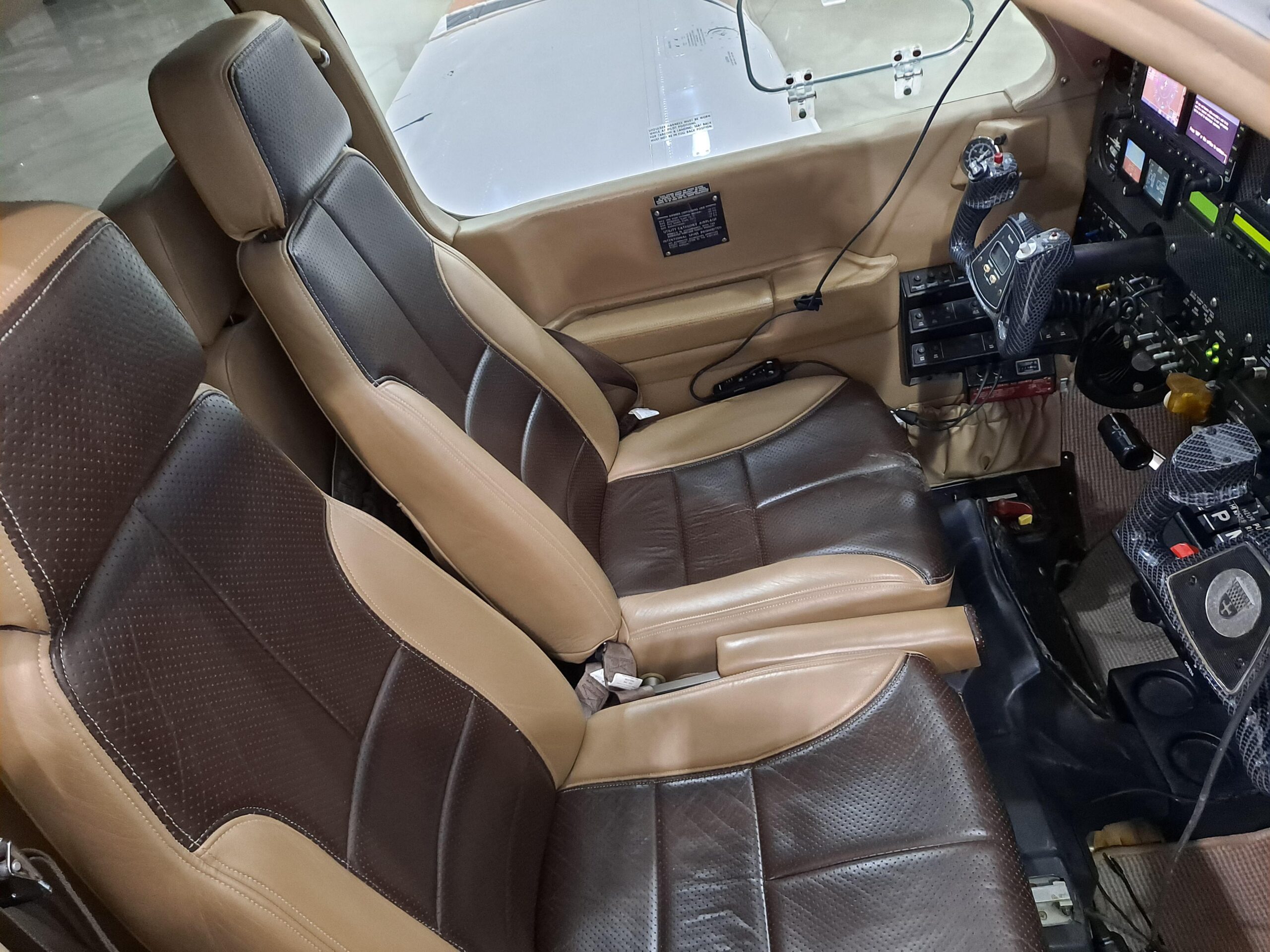 1992 Beechcraft A-36 Bonanza - Image 11