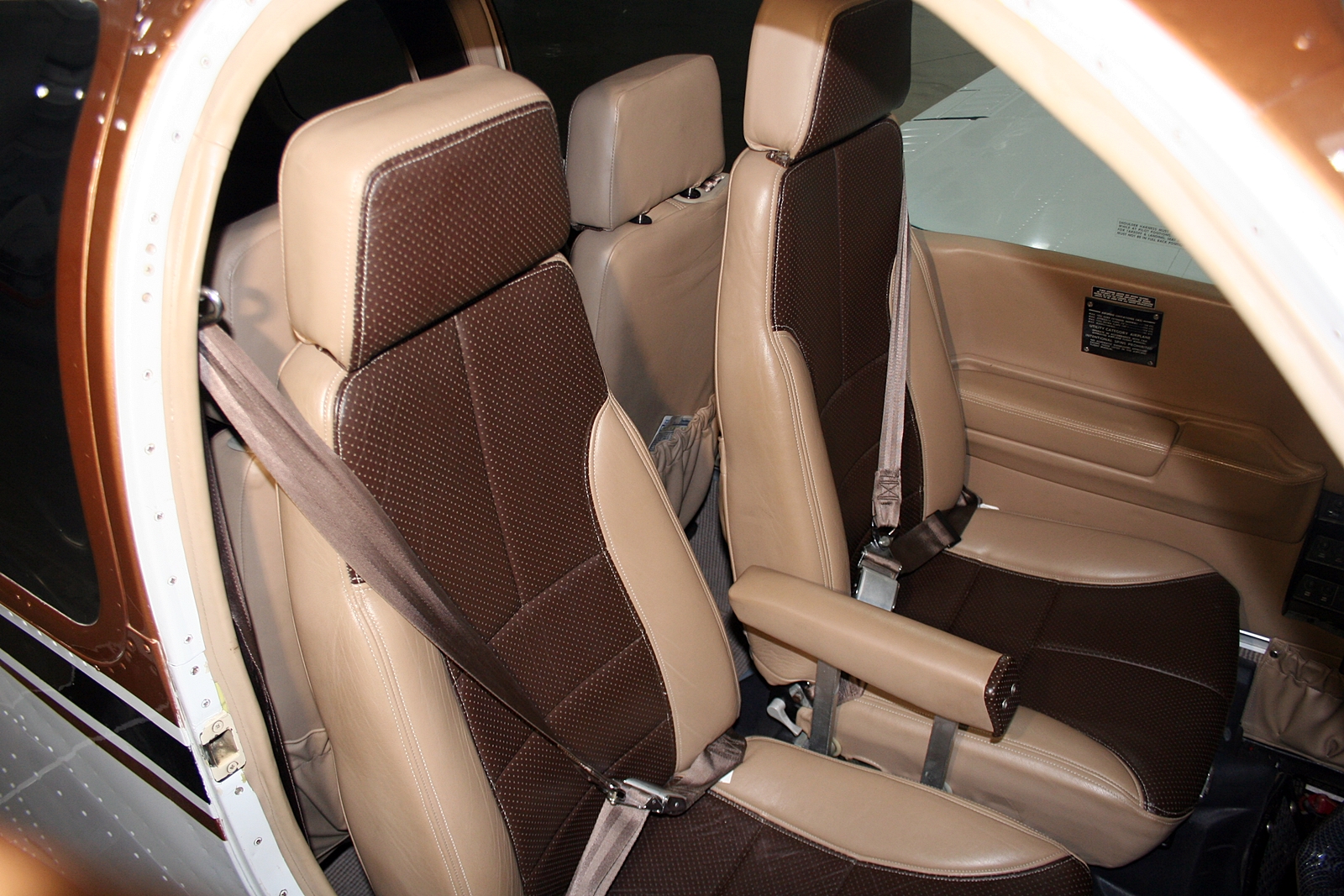 1992 Beechcraft A-36 Bonanza - Image 12