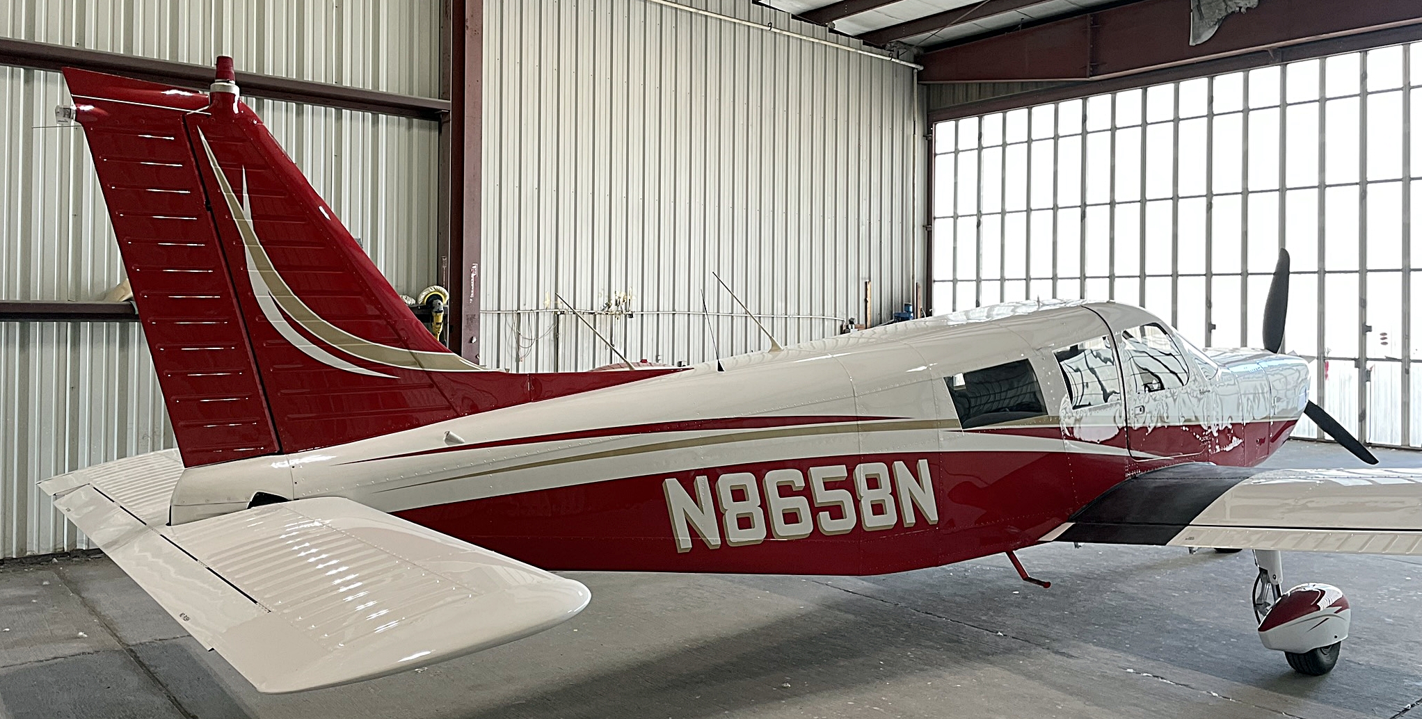 1972 Piper Cherokee 6-300 - Image 8