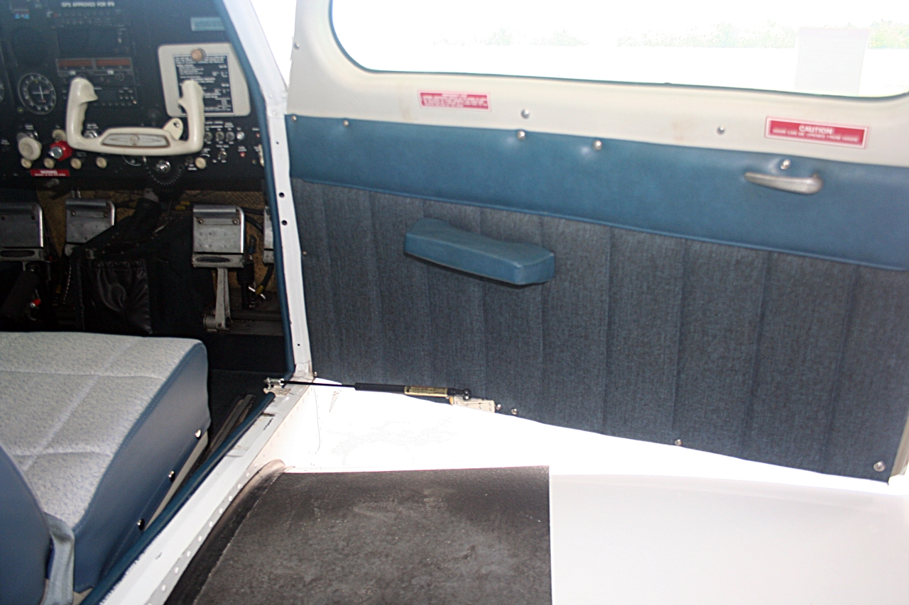 1963 Beechcraft Musketeer - Image 6