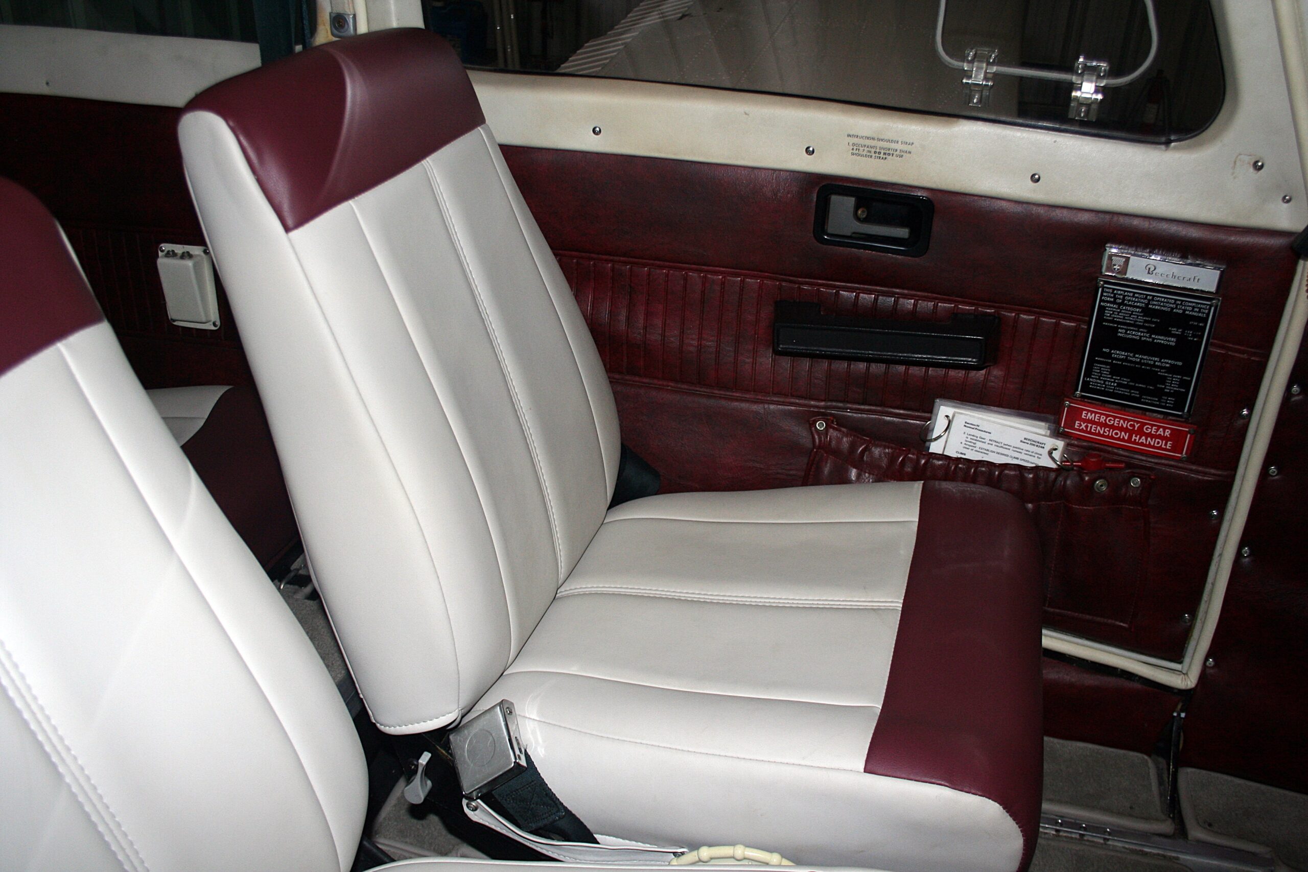 1976 Beechcraft Sierra B24R - Image 6