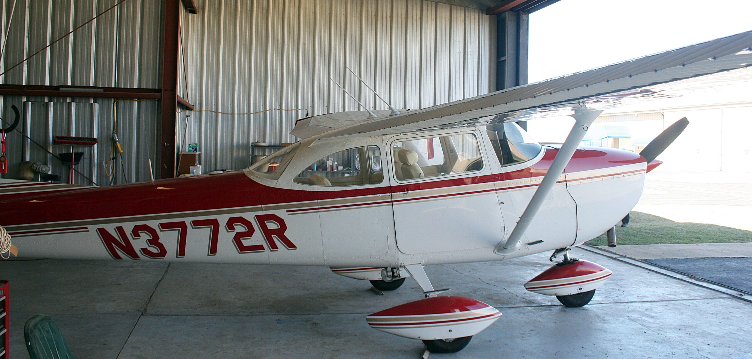1967 Cessna Skyhawk 180HP - Image 5