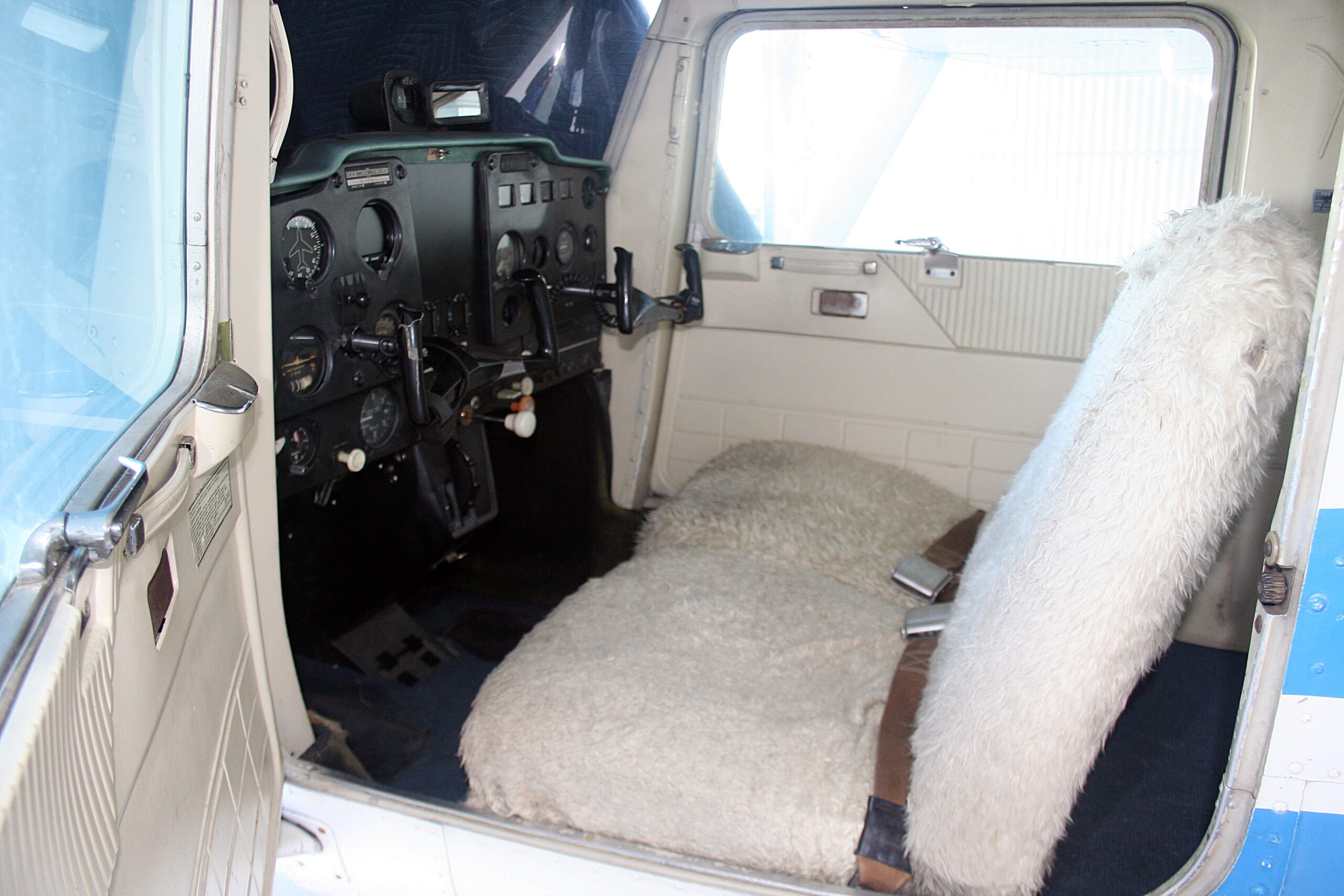 1967 Cessna 150G - Image 4