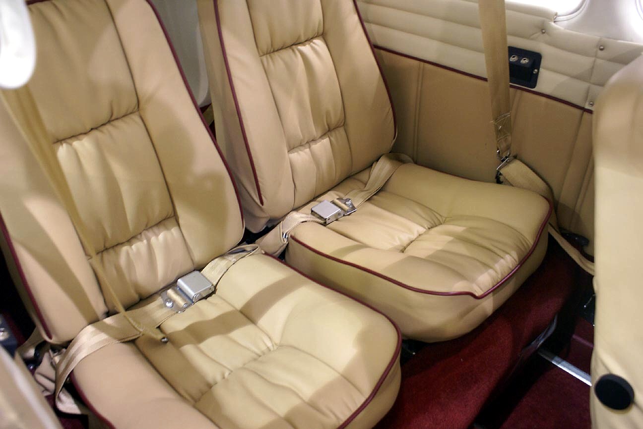 1976 Piper Archer II - Image 7
