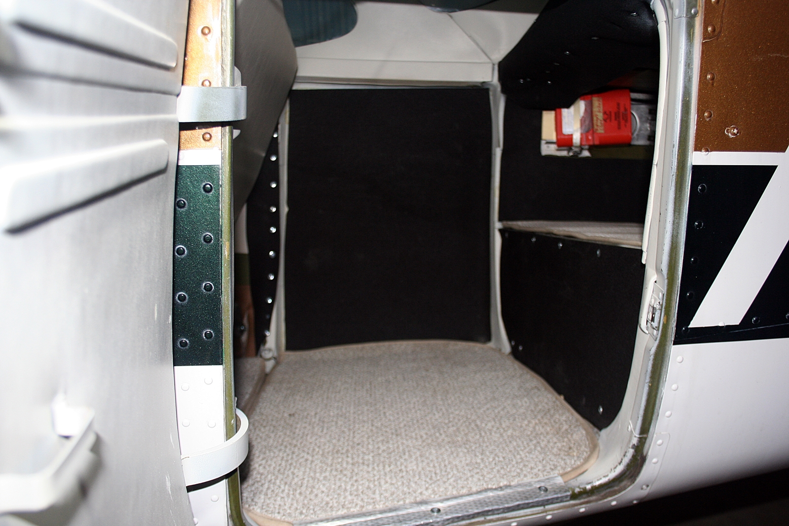 1978 Cessna 172N Skyhawk - Image 11