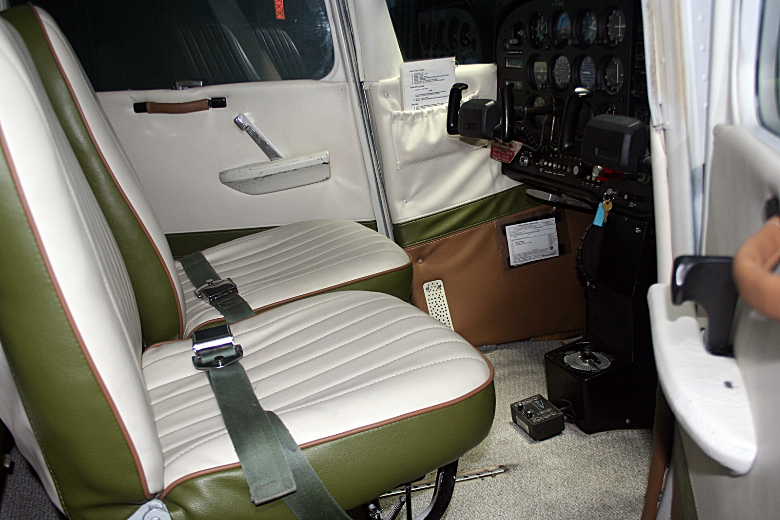 1978 Cessna 172N Skyhawk - Image 8