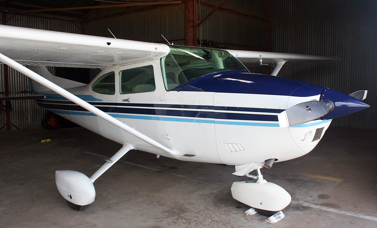1982 Cessna 182R Skylane - Image 6