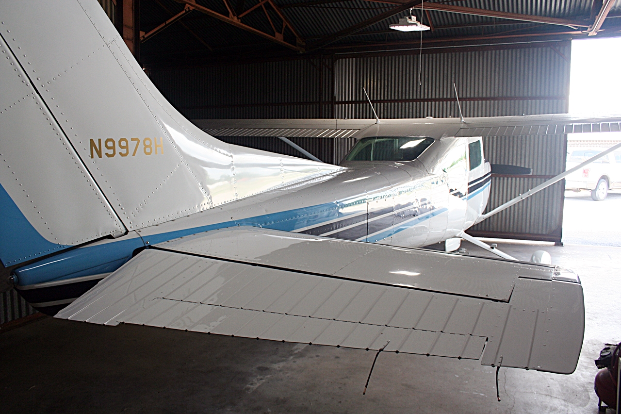 1982 Cessna 182R Skylane - Image 5