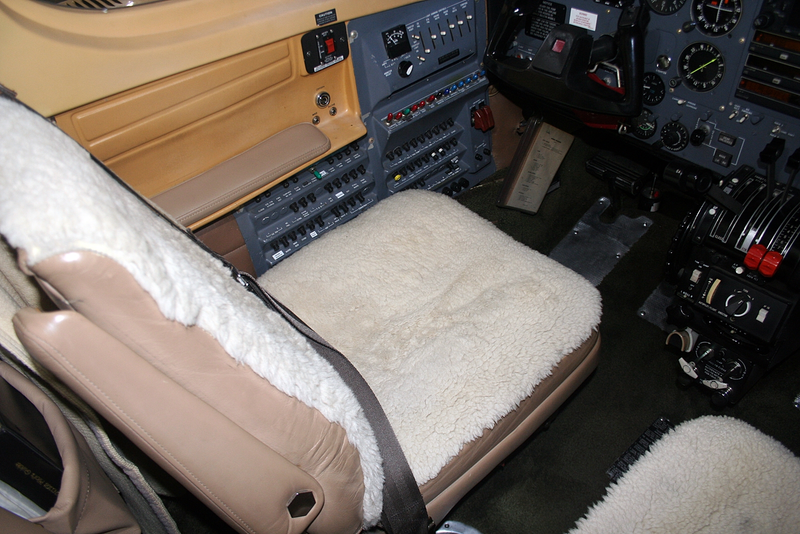 1980 Cessna 340A II - Image 15