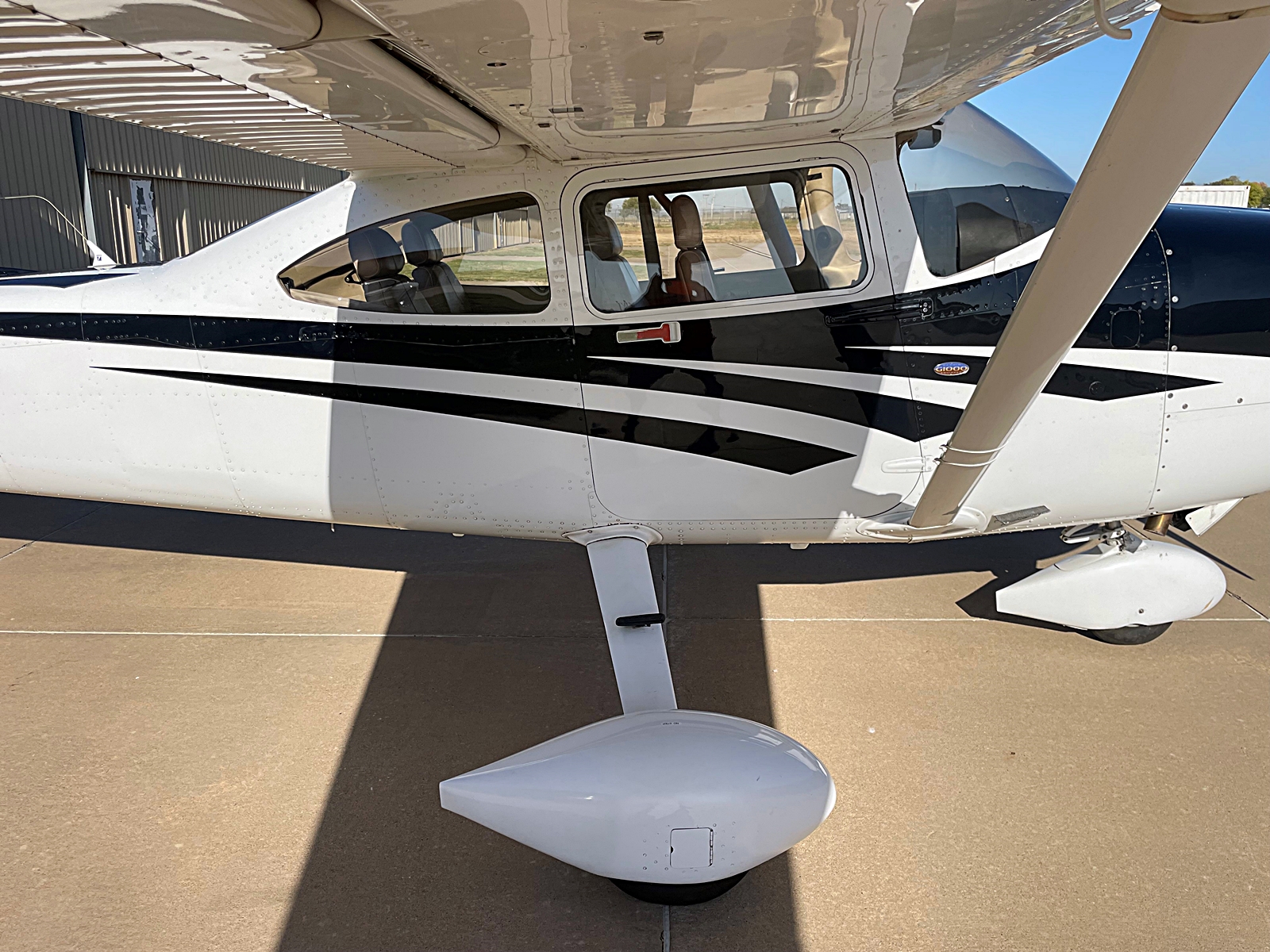 2006 Cessna 182 Skylane, G1000 & Electric A/C - Image 8