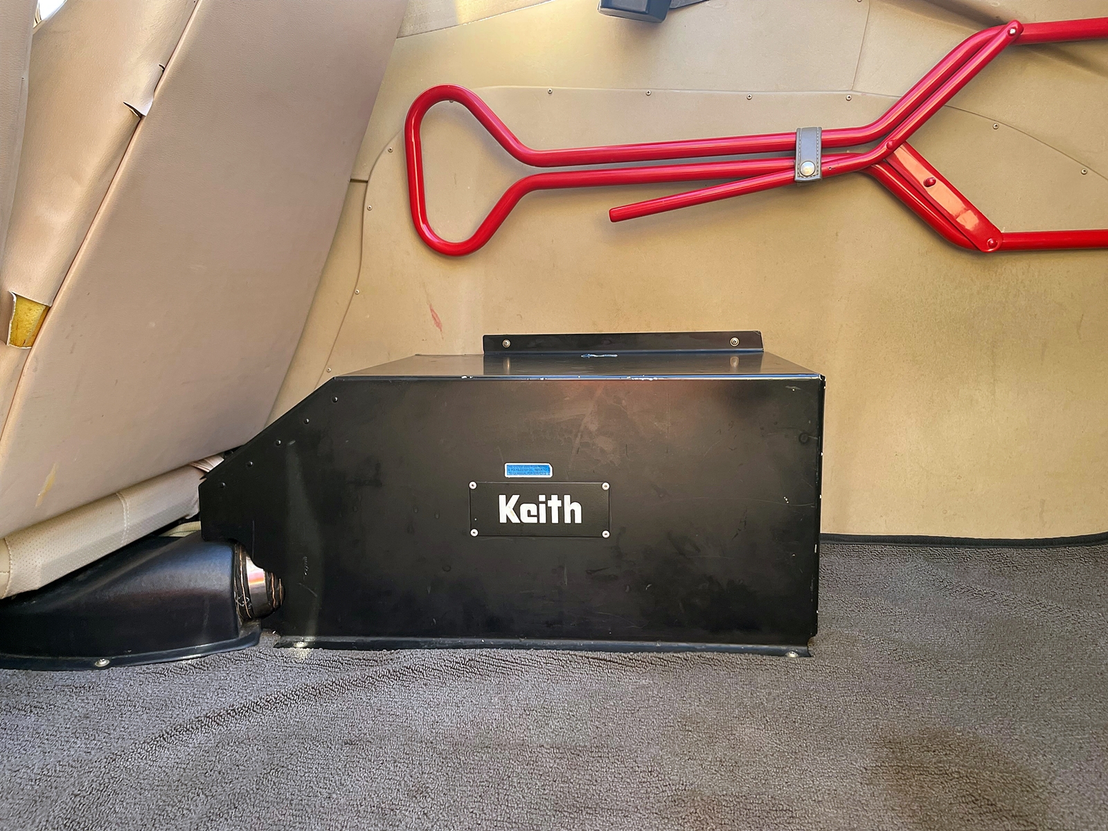 2006 Cessna 182 Skylane, G1000 & Electric A/C - Image 9