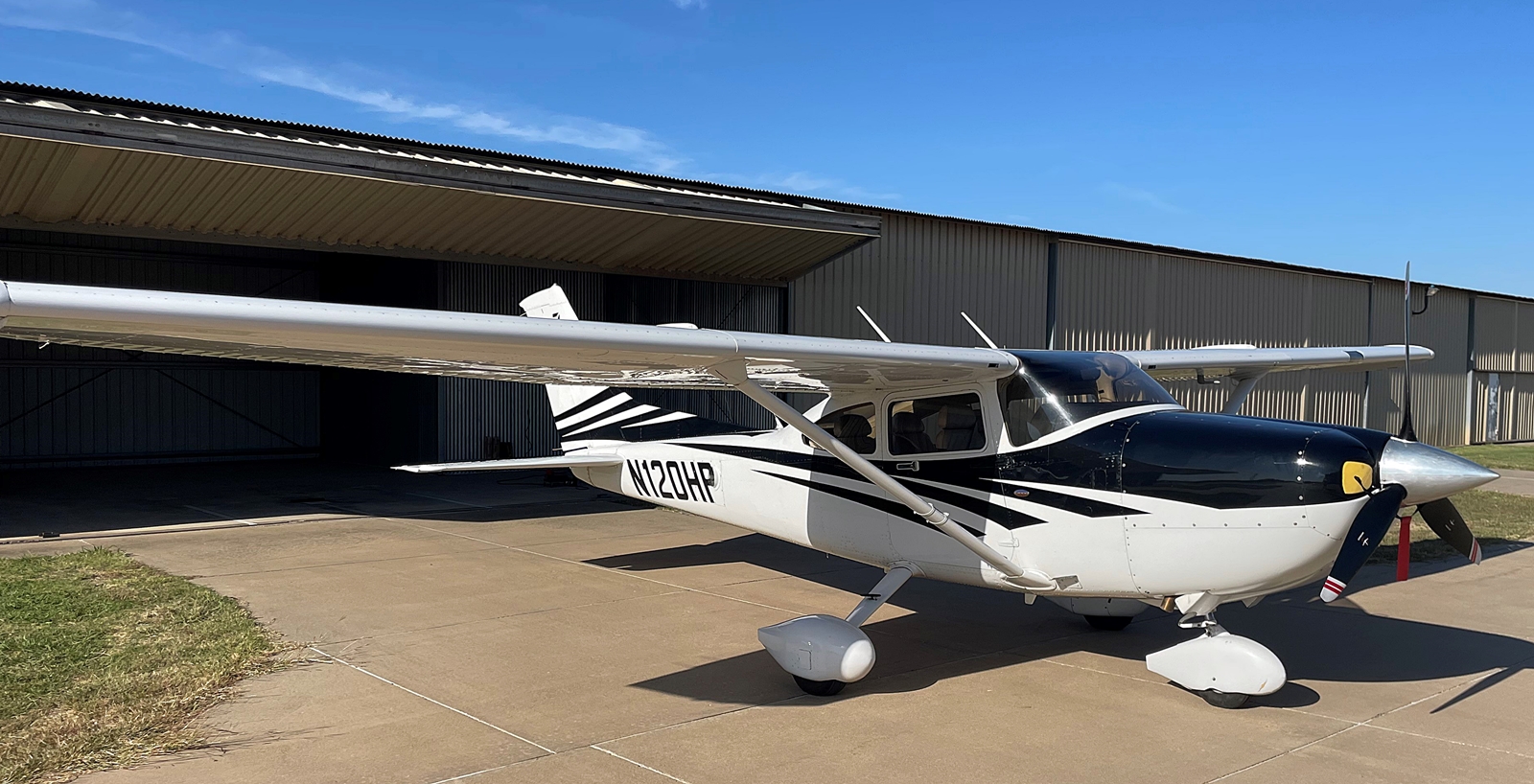 2006 Cessna 182 Skylane, G1000 & Electric A/C - Image 4