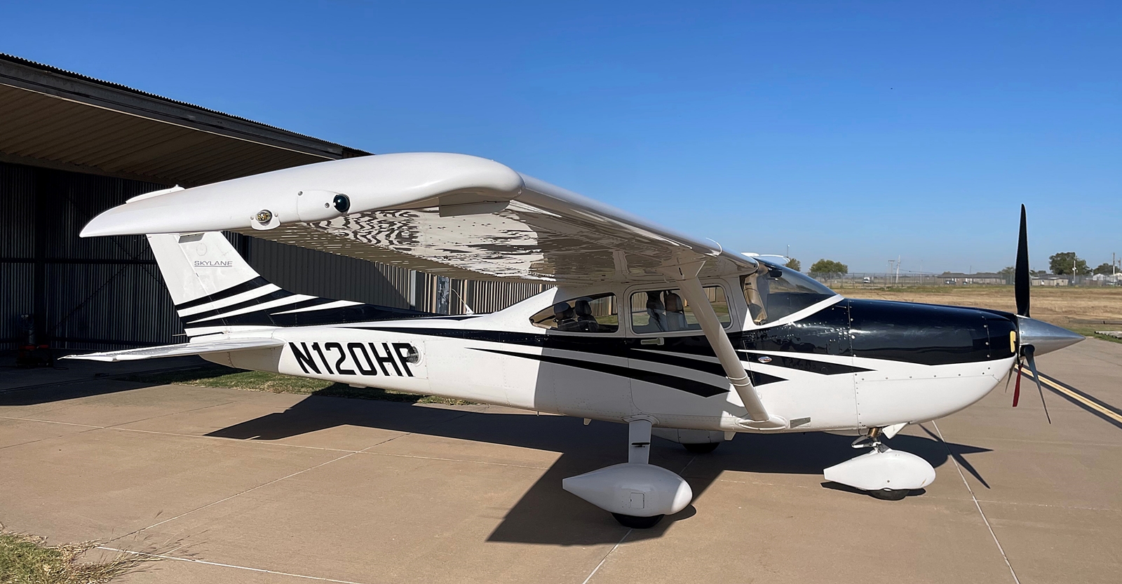 2006 Cessna 182 Skylane, G1000 & Electric A/C - Image 5