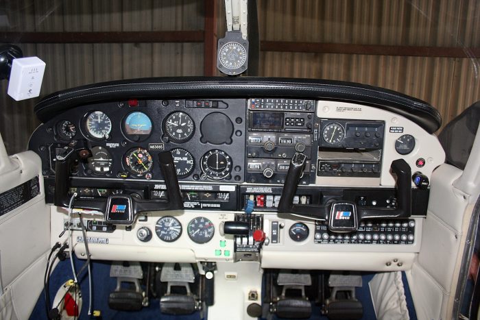 1981 Piper Arrow PA28RT-201 Non-Turbo - Image 11