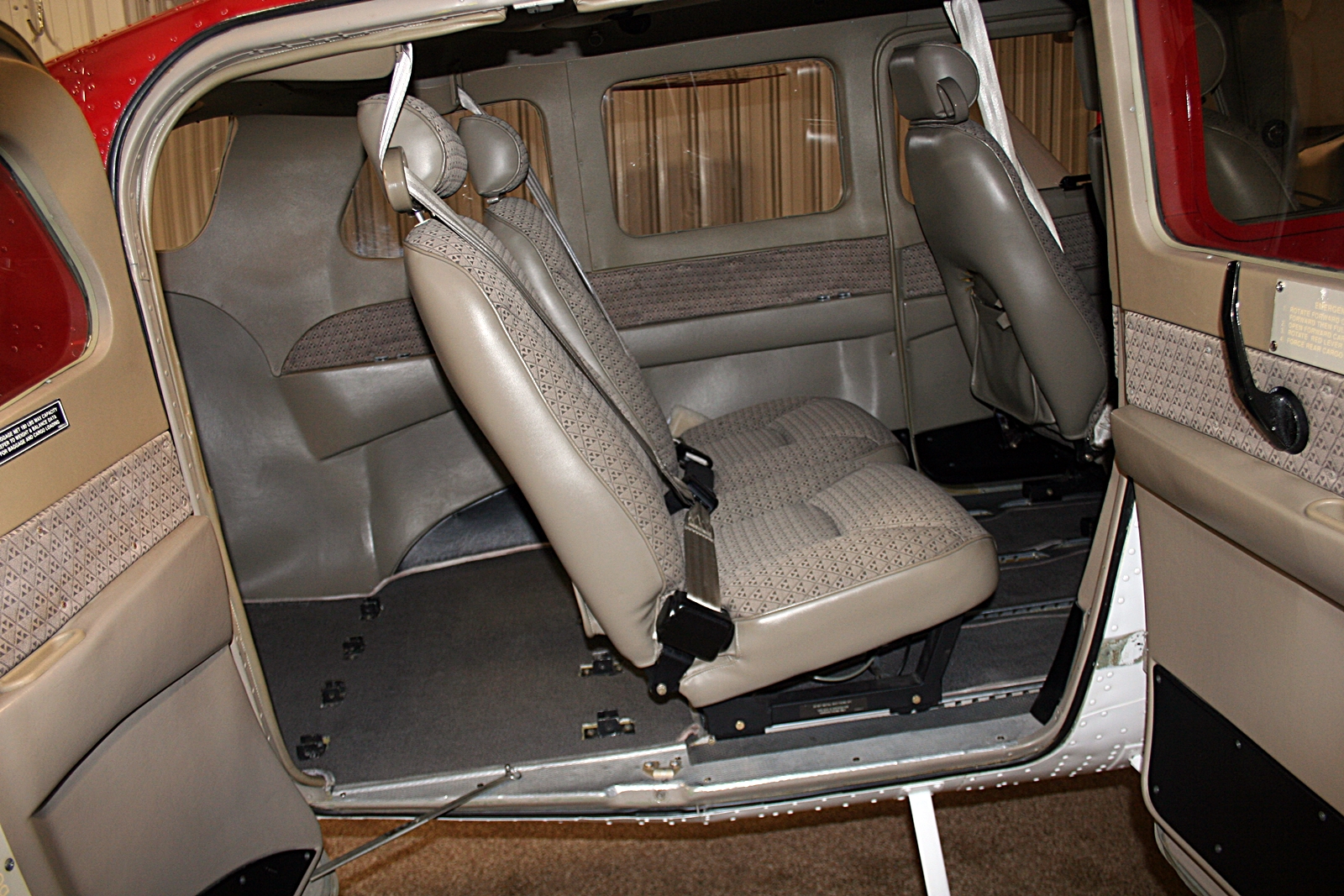 1999 Cessna Turbo 206 Stationair - Image 11