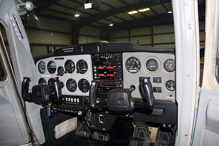 1973 Cessna 150L Commuter