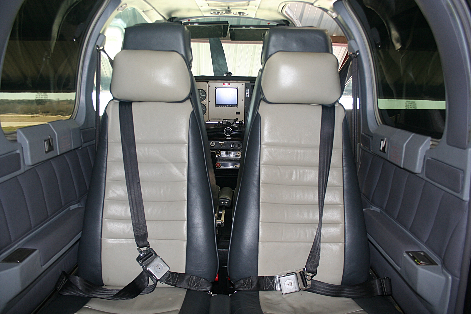 1980 Beechcraft A-36 Bonanza - Image 21