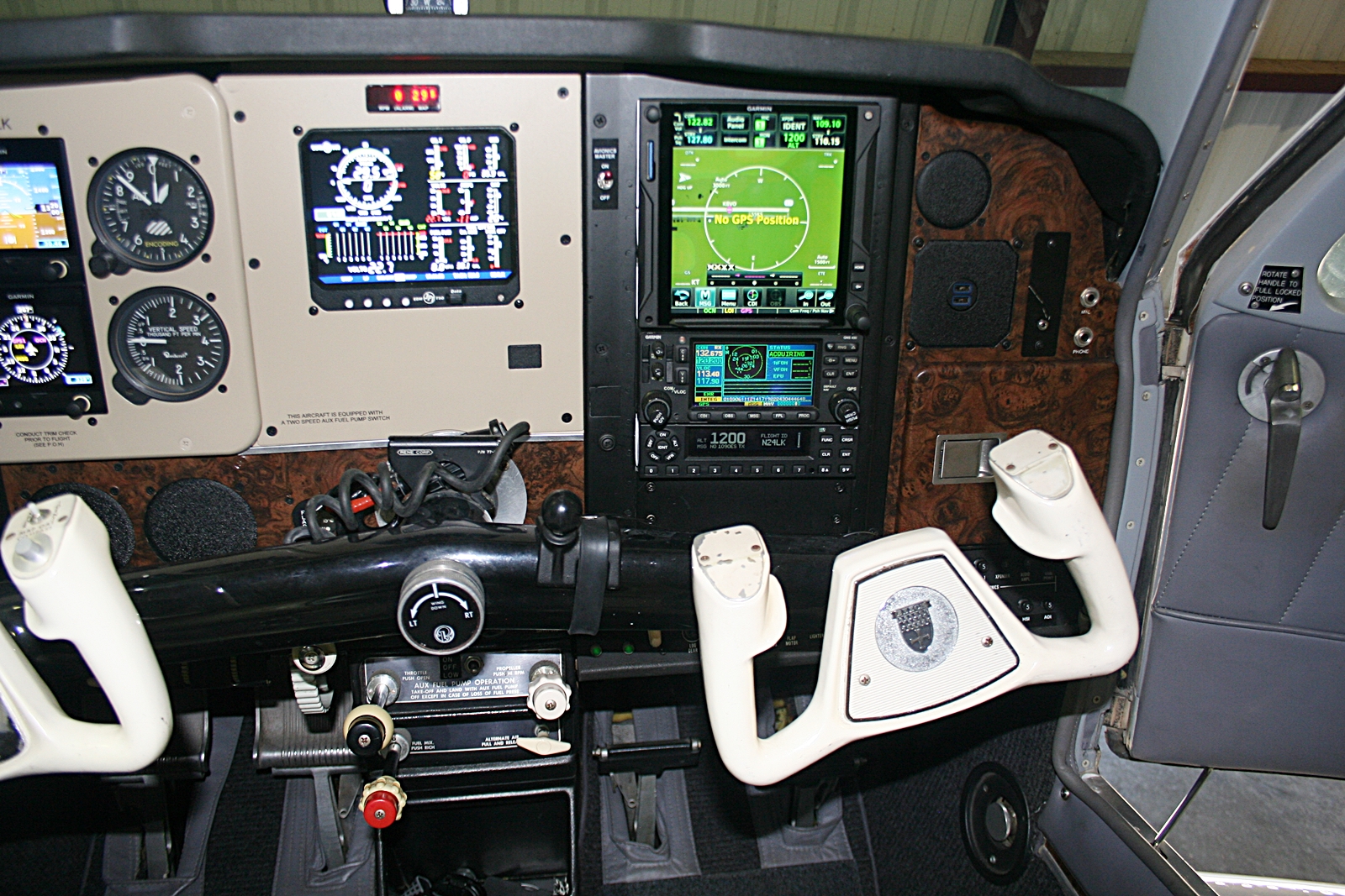 1980 Beechcraft A-36 Bonanza - Image 25