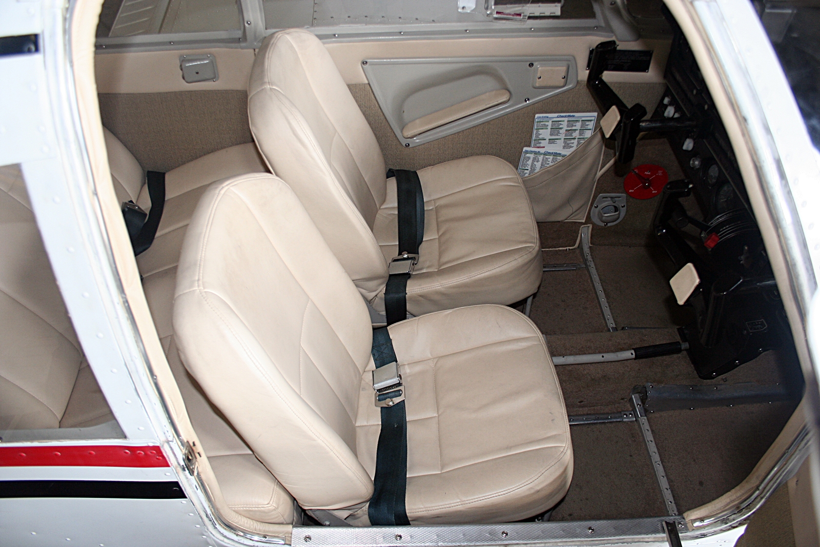 1969 Cherokee 180 - Image 7