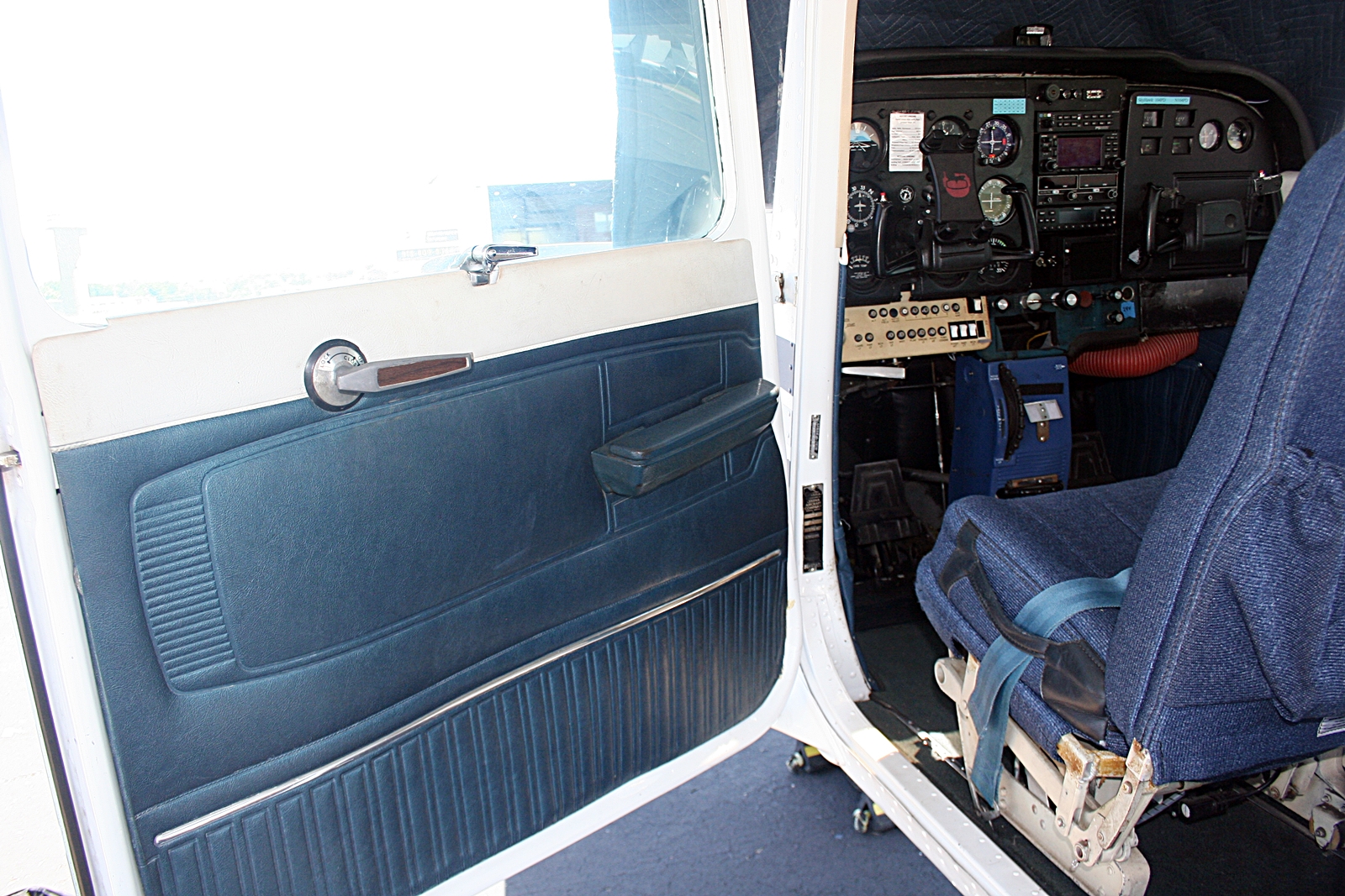 1973 Cessna 172M Skyhawk - Image 10